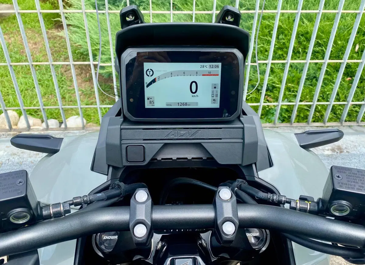 Honda ADV 350 Special Edition (2025 - 26) (3)
