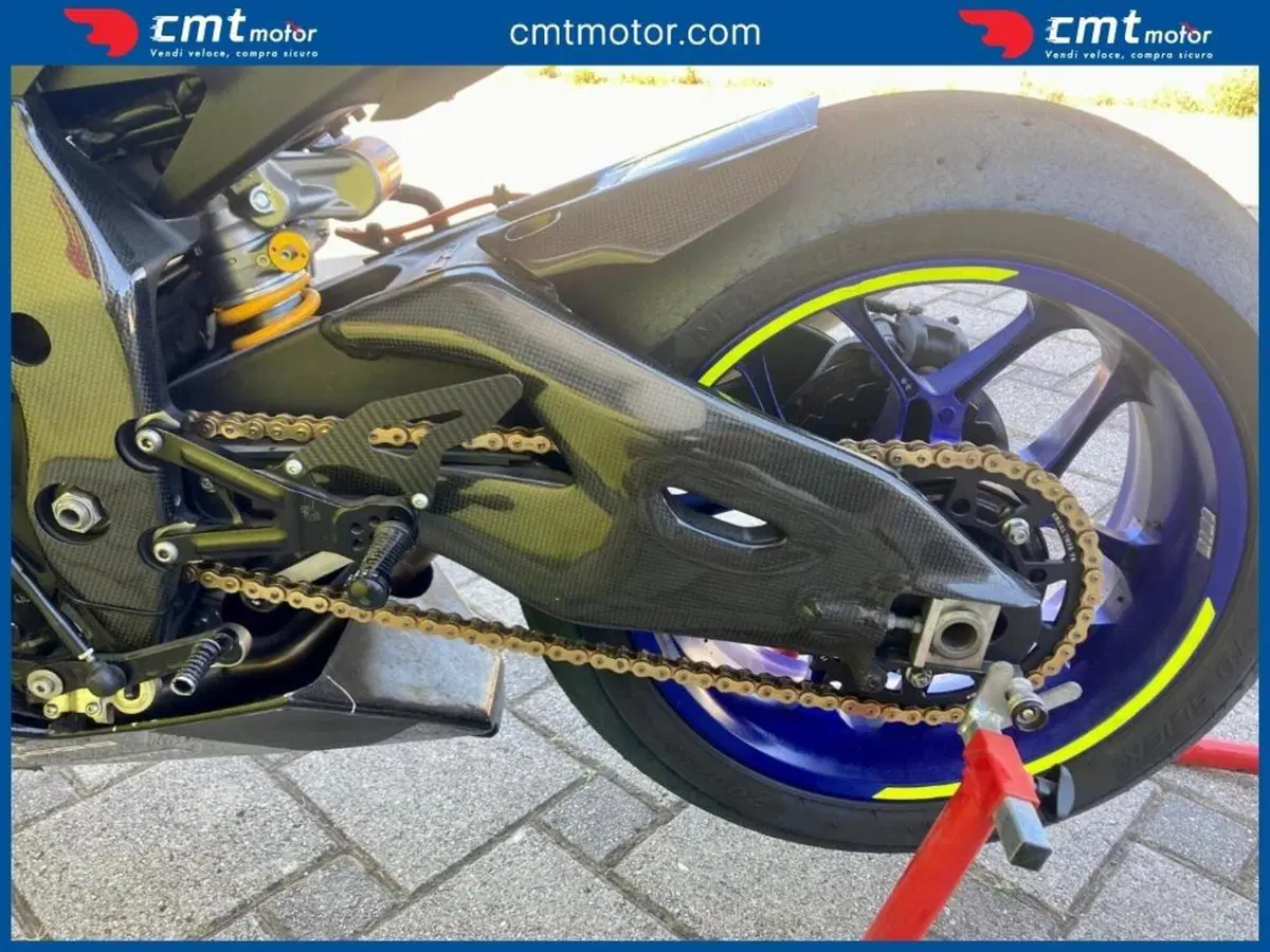 Yamaha YZF R1 (2017 - 19) (8)