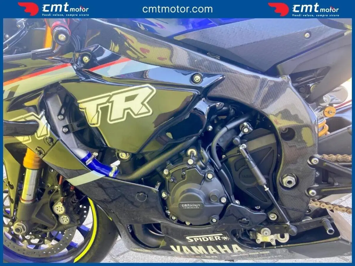 Yamaha YZF R1 (2017 - 19) (9)