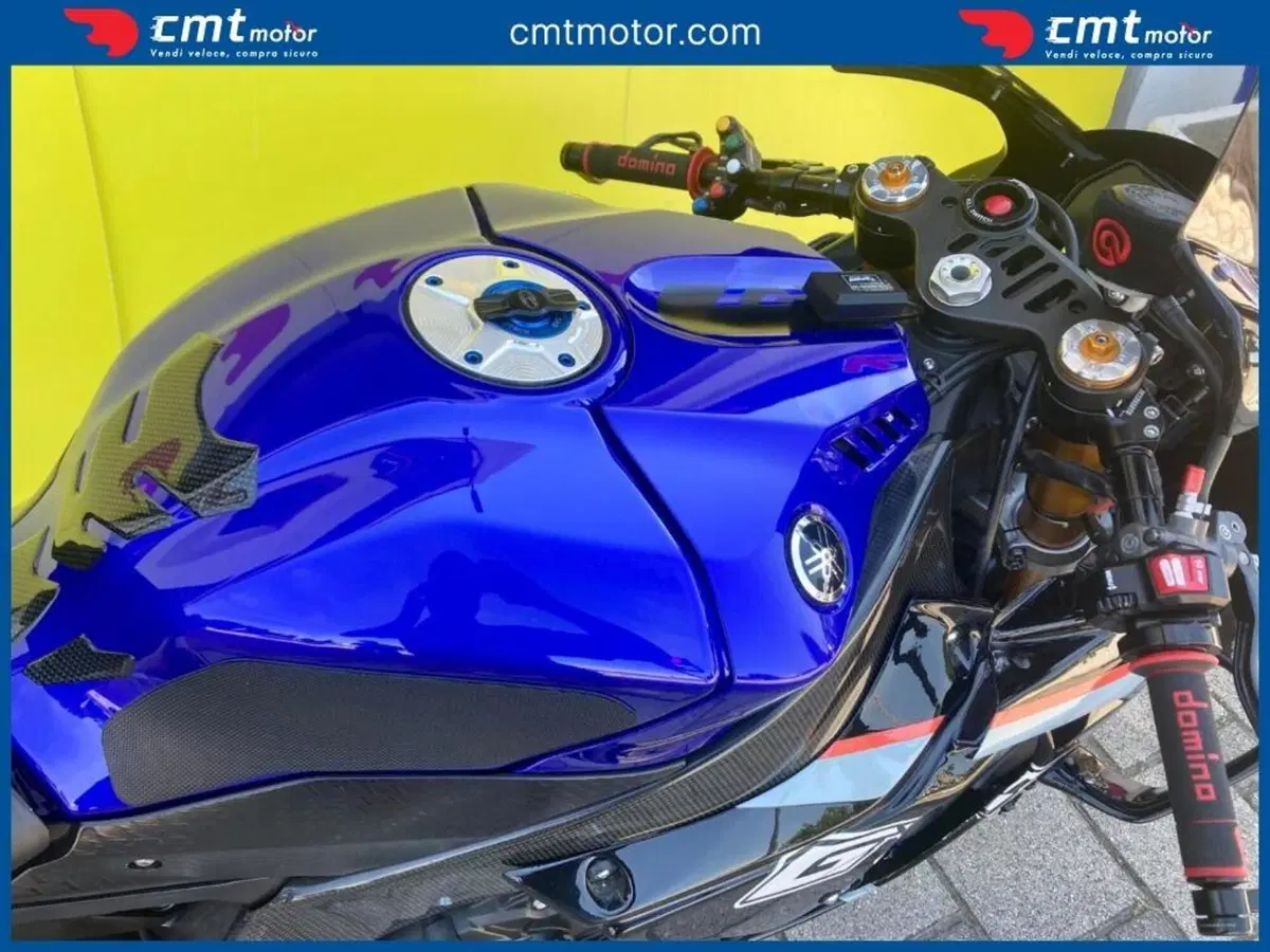 Yamaha YZF R1 (2017 - 19) (11)