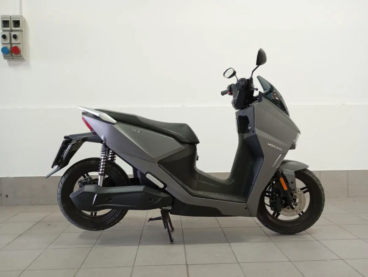 Horwin SK3 L3e (2023 - 24) (5)