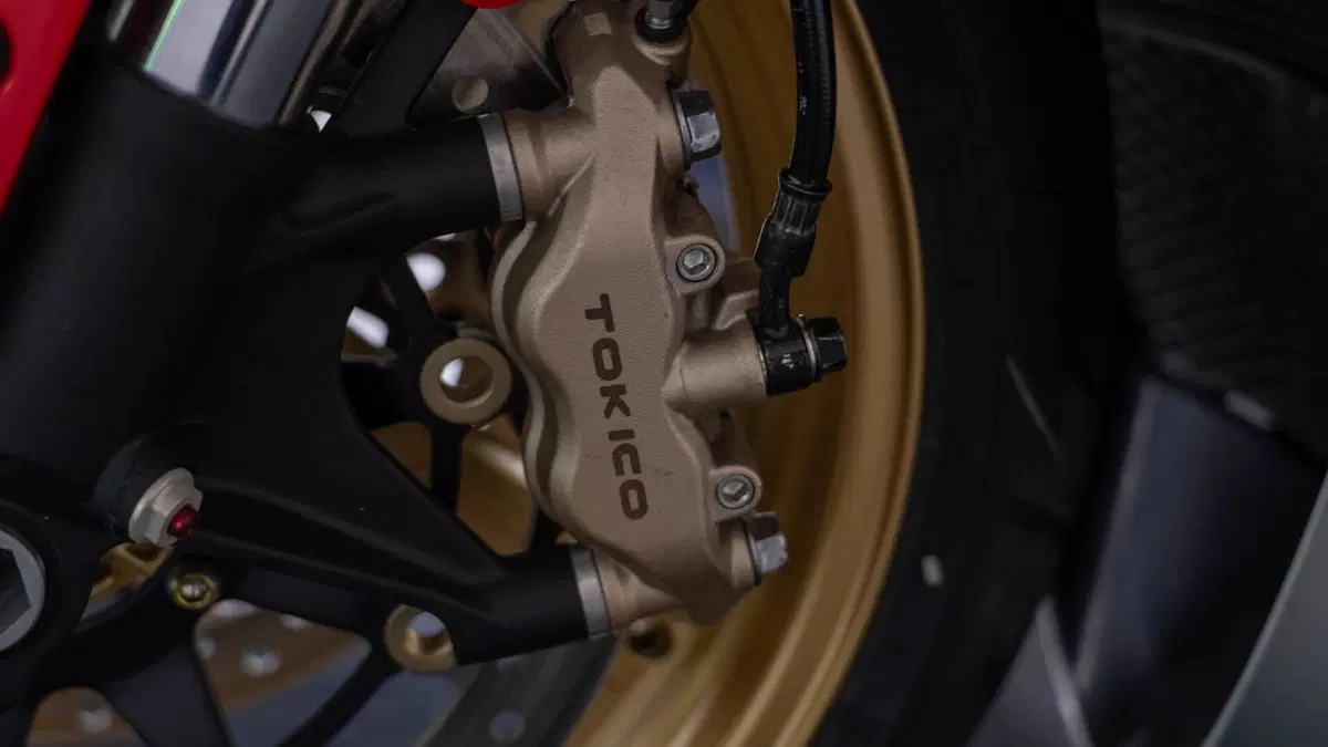 Honda CBR 1000 RR Fireblade (2006 - 07) (16)