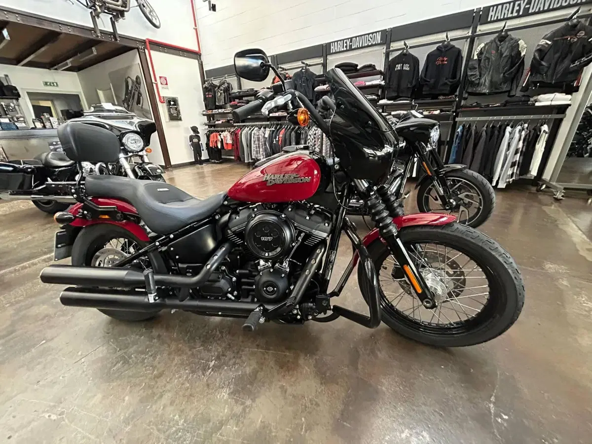 Harley-Davidson 107 Street Bob (2018 - 20) - FXBB (17)
