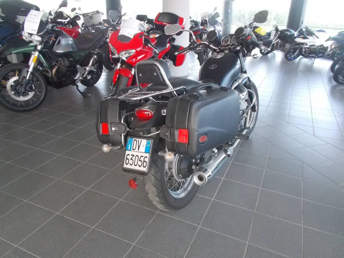 Moto Guzzi Nevada 750 Aquila Nera (2009 - 16) (2)