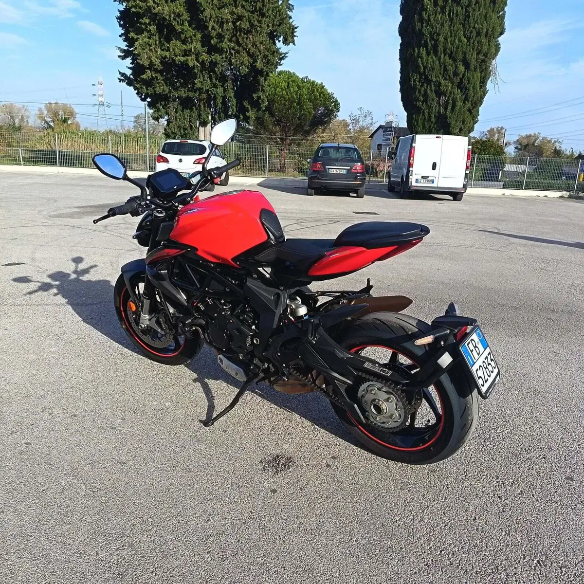 MV Agusta Brutale 800 Rosso (2021 - 23) (8)