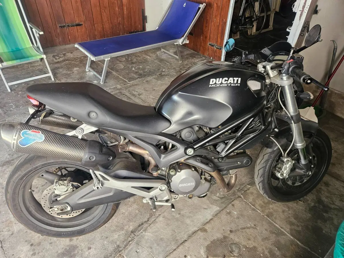 Ducati Monster 696 (2008 - 13) (7)