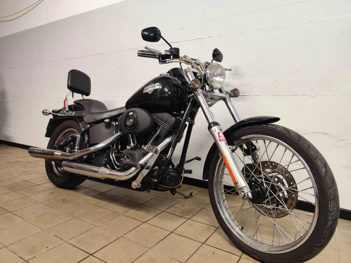 Harley-Davidson 1450 Night Train (2002 - 05) - FXSTBI (3)