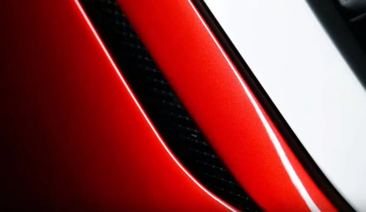MV Agusta Zagato. Video teaser Beauty & Beast (3)