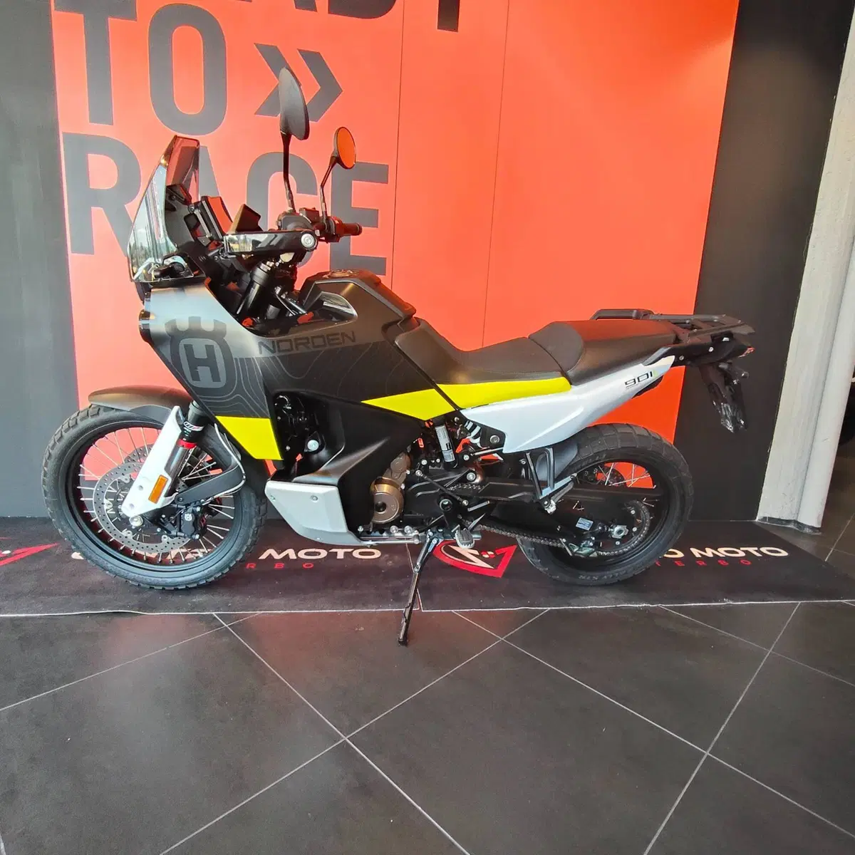 Husqvarna Norden 901 (2022 - 26) (8)