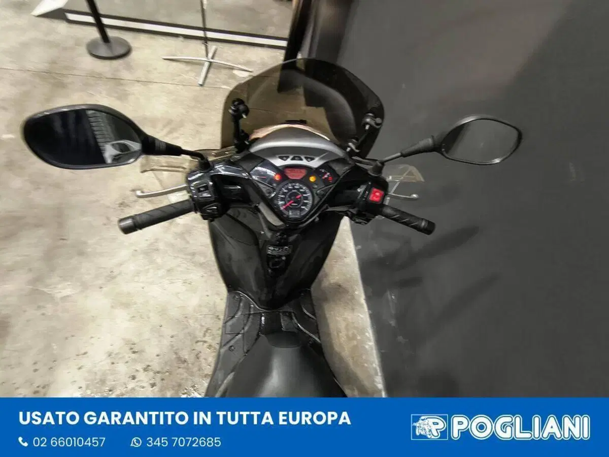 Honda SH 300 i ABS (2013 - 14) (10)