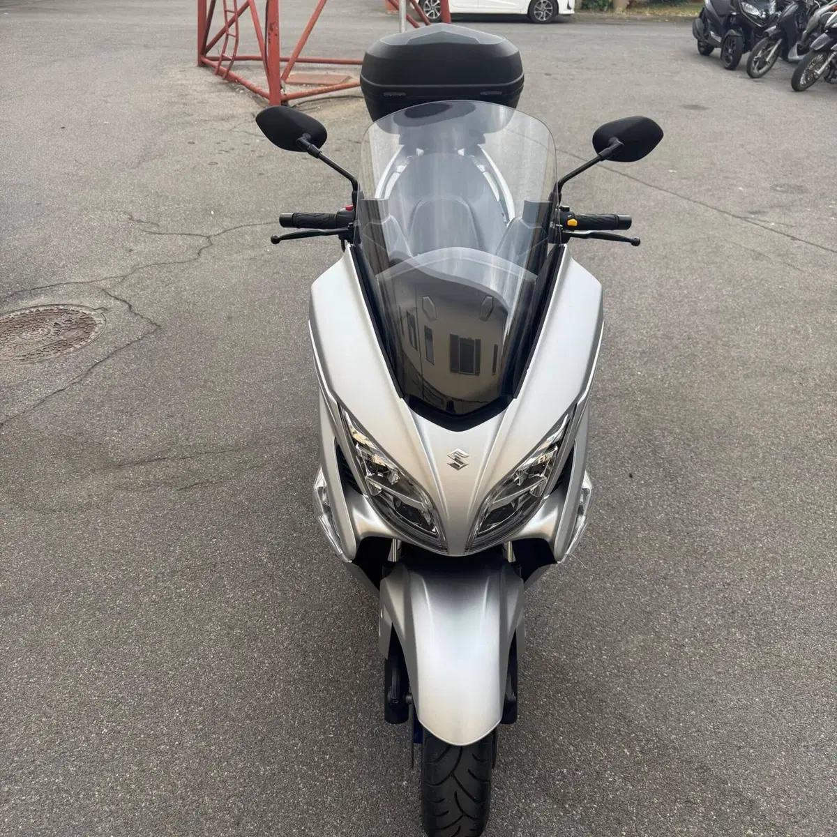 Suzuki Burgman 400 (2025 - 26) (6)
