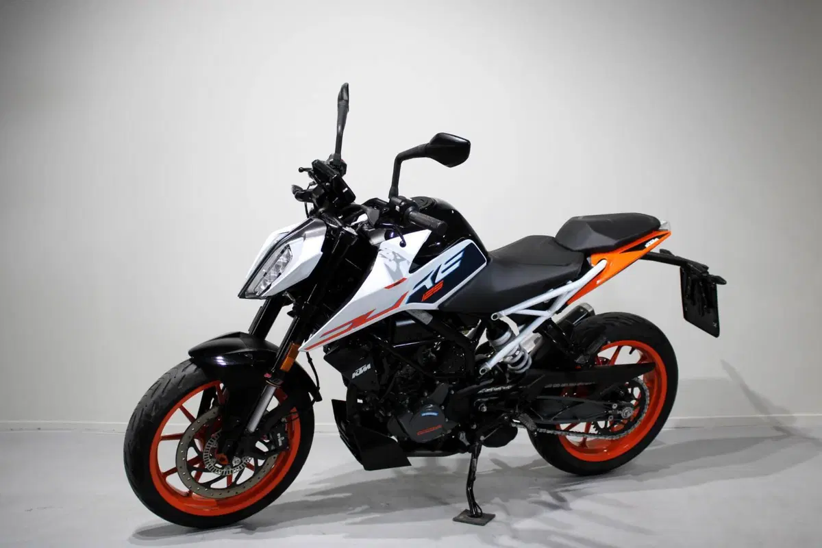 KTM 125 Duke (2021 - 23) (3)