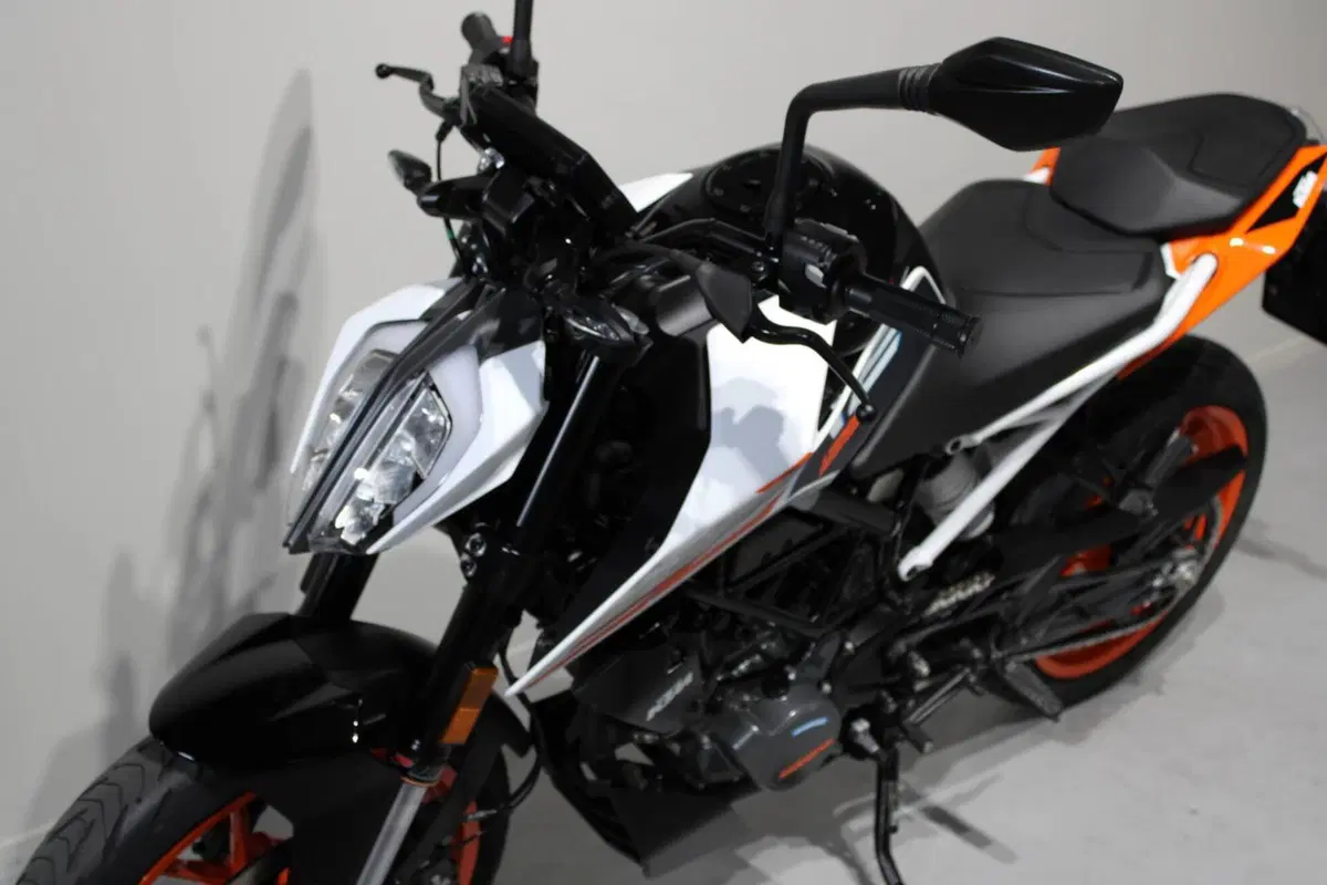 KTM 125 Duke (2021 - 23) (8)