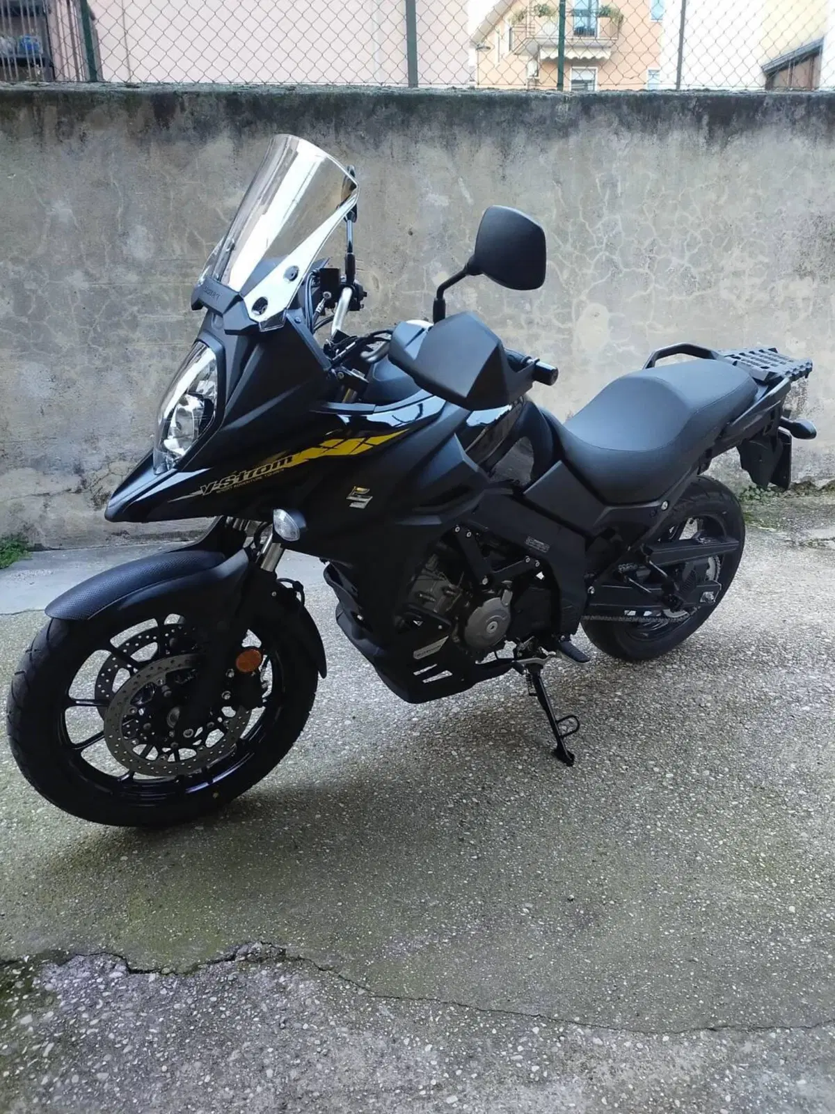 Suzuki V-Strom 650 (2021 - 25) (2)