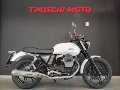 Moto Guzzi V7 Stone (2012 - 15) usata