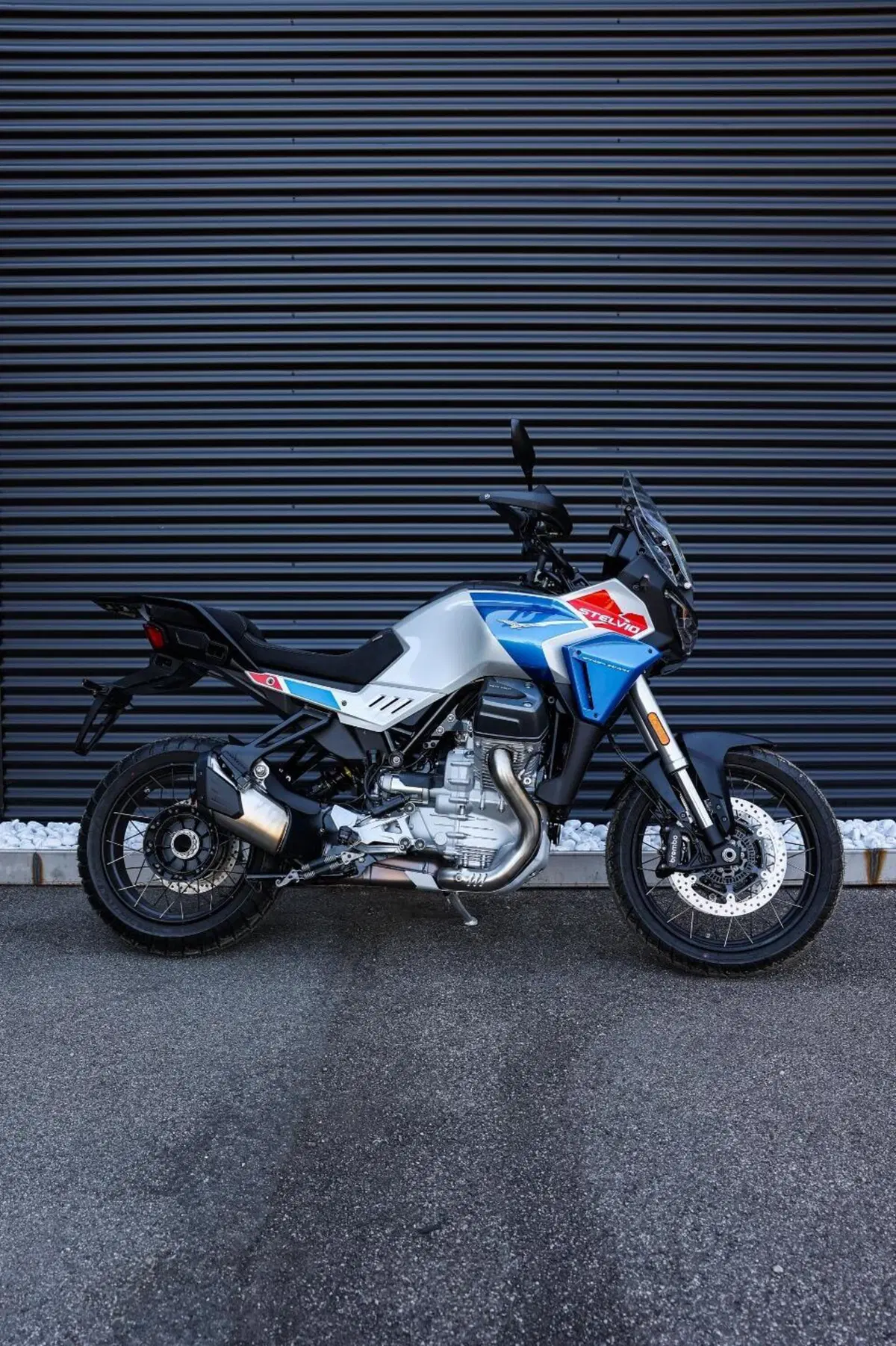 Moto Guzzi Stelvio Duecento Tributo (2025 - 26)