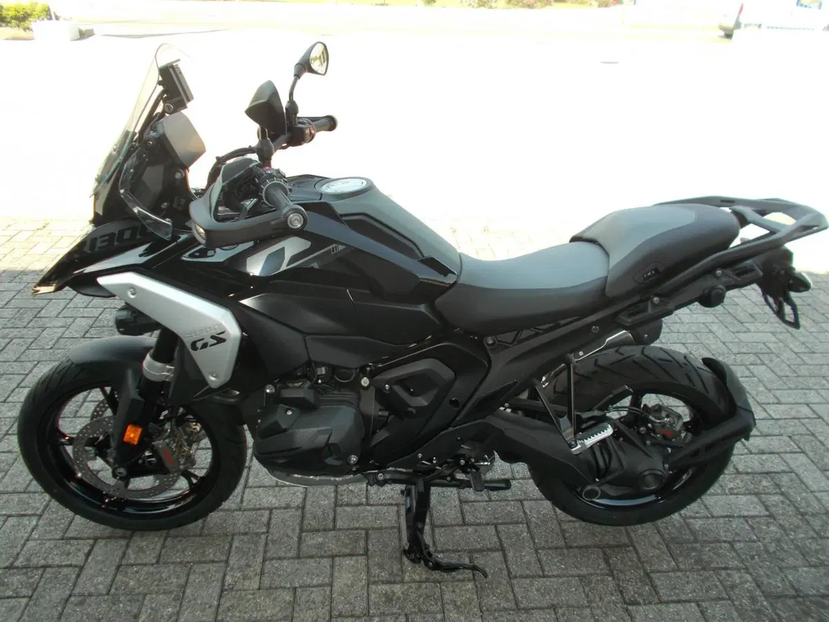 Bmw R 1300 GS Triple Black (2023 - 26) (3)