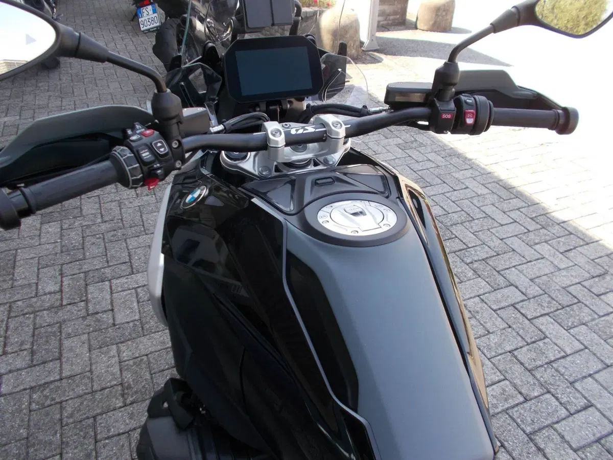 Bmw R 1300 GS Triple Black (2023 - 26) (6)