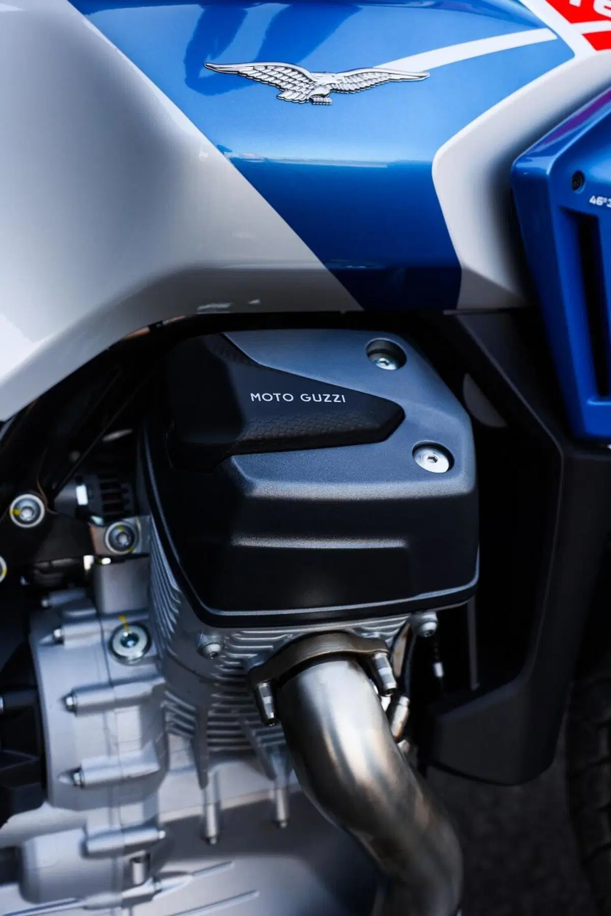 Moto Guzzi Stelvio Duecento Tributo (2025 - 26) (15)