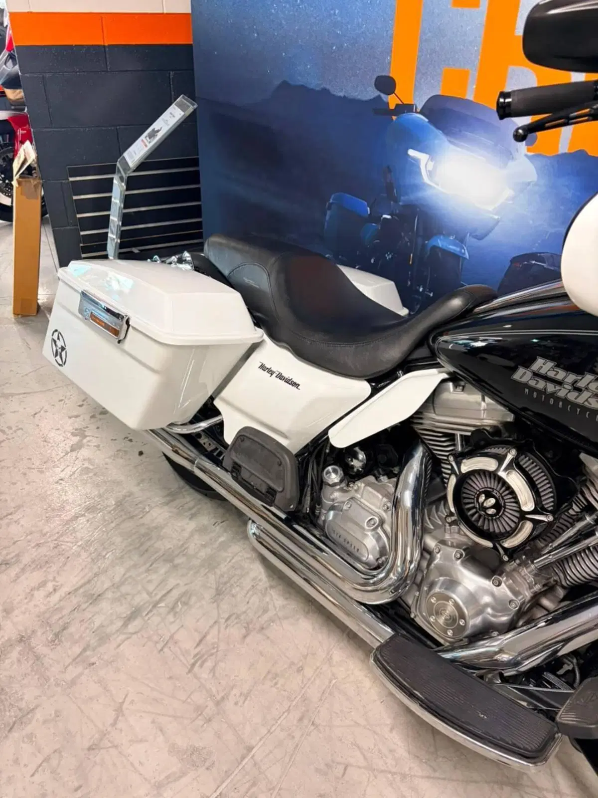 Harley-Davidson 1584 Electra Glide Standard (2008 - 10) - FLHT (5)