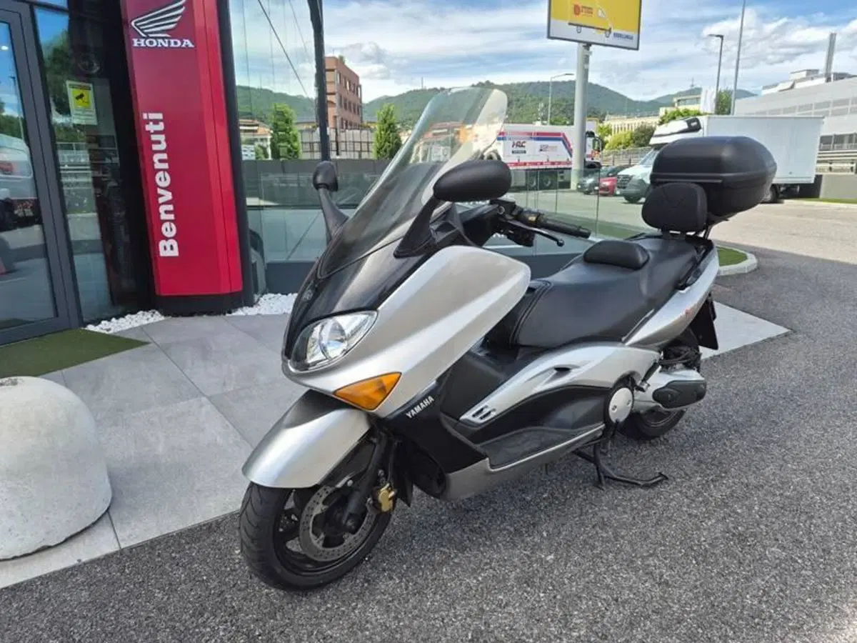 Yamaha T-Max 500 (2004 - 07) (2)