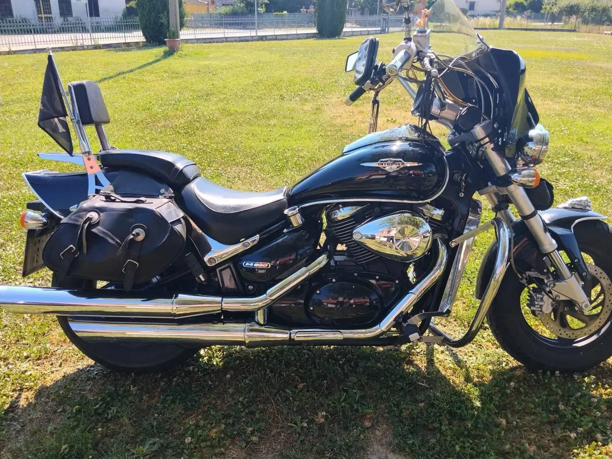 Suzuki Intruder 800 M (2005 - 08) (2)