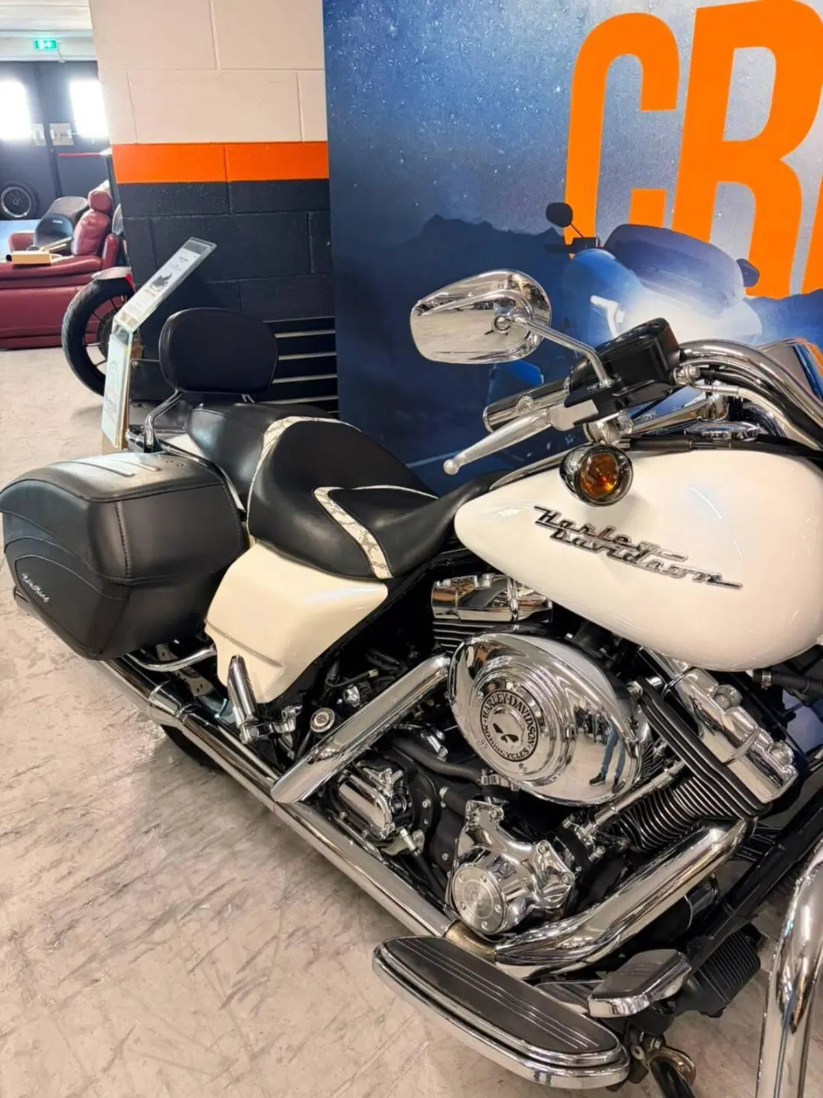 Harley-Davidson 1450 Road King Custom (2005 - 06) - FLHRS (5)