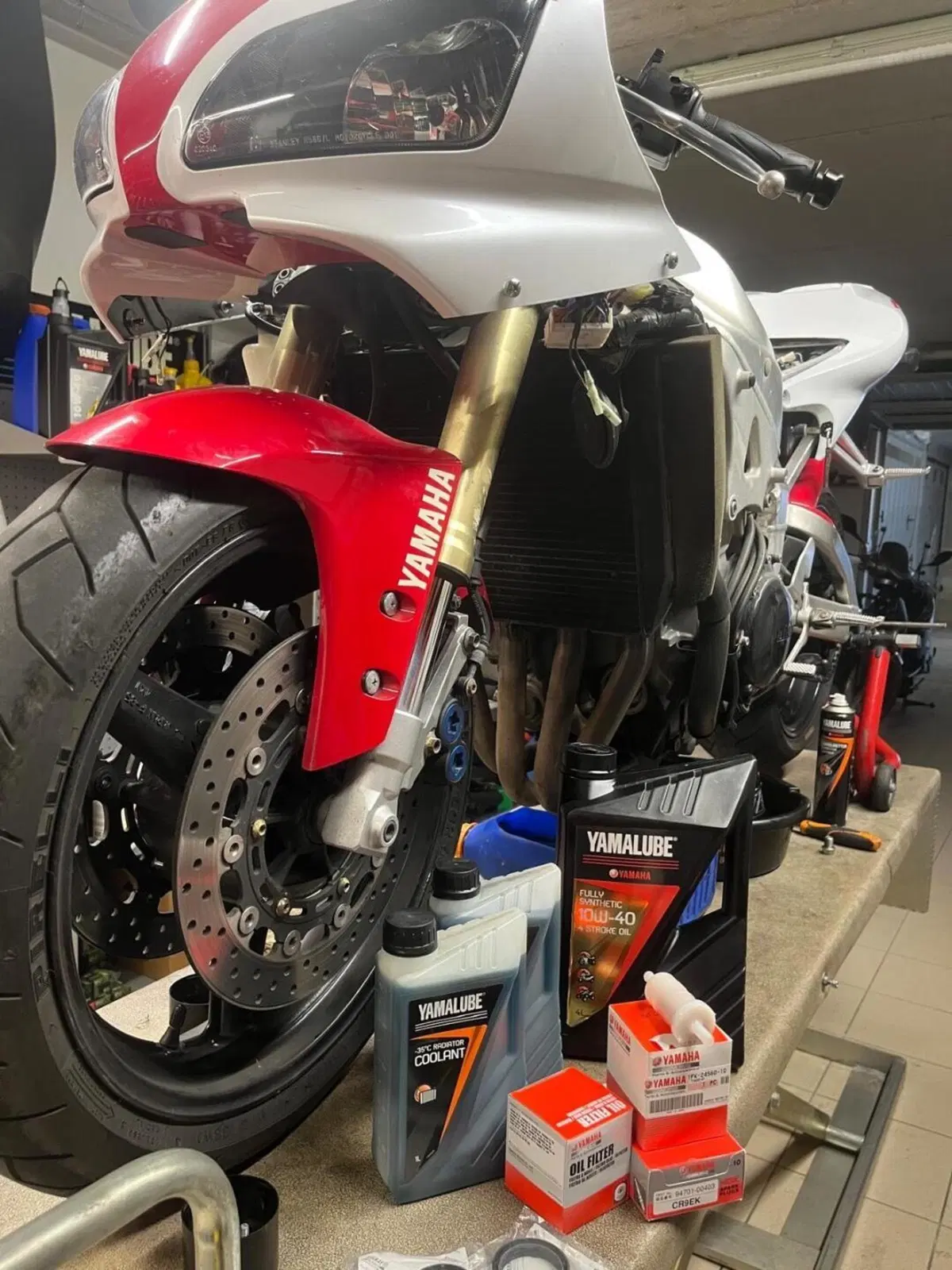 Yamaha YZF R1 (1998 - 99) (4)