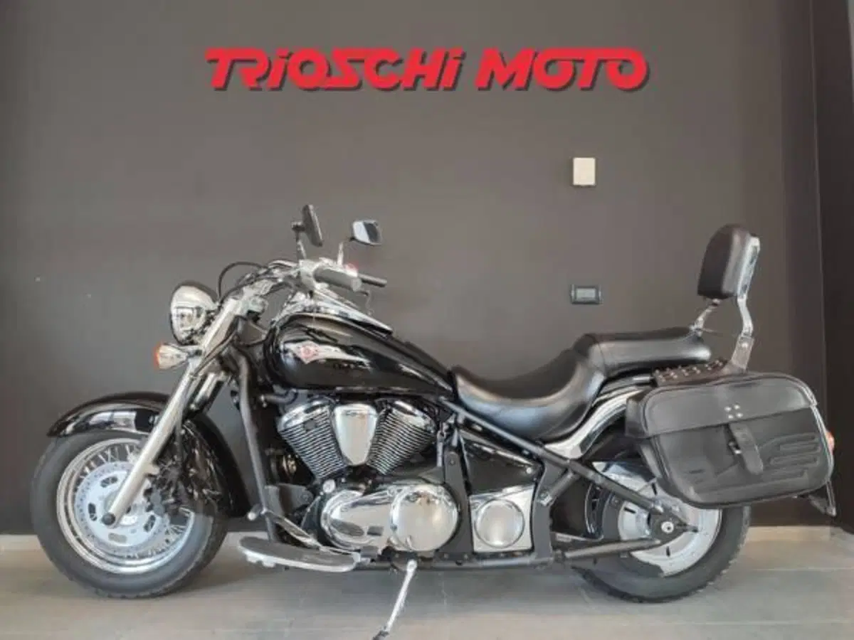 Kawasaki Vulcan VN 900 Classic (2006 - 10) (2)