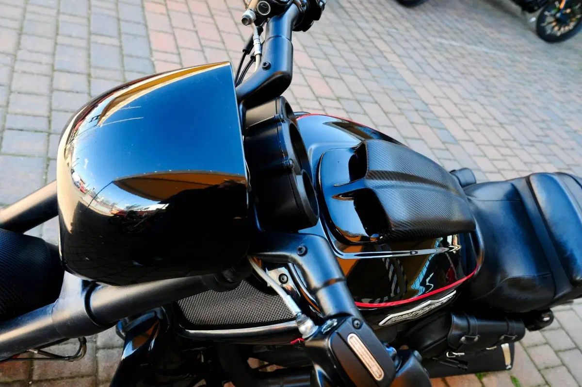 Harley-Davidson 1250 V-Rod Muscle (2009 - 17) - VRSCF (11)
