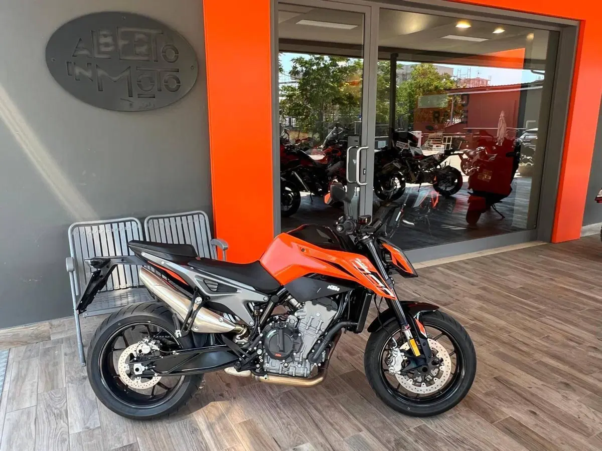 KTM 790 Duke L (2023 - 24)
