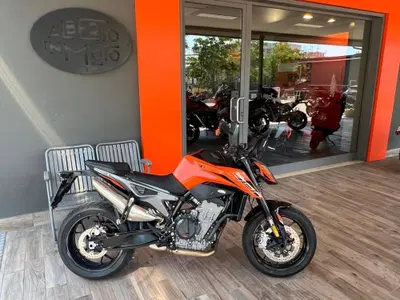 KTM 790 Duke L (2023 - 24) usata