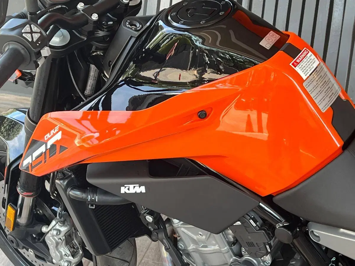 KTM 790 Duke L (2023 - 24) (9)