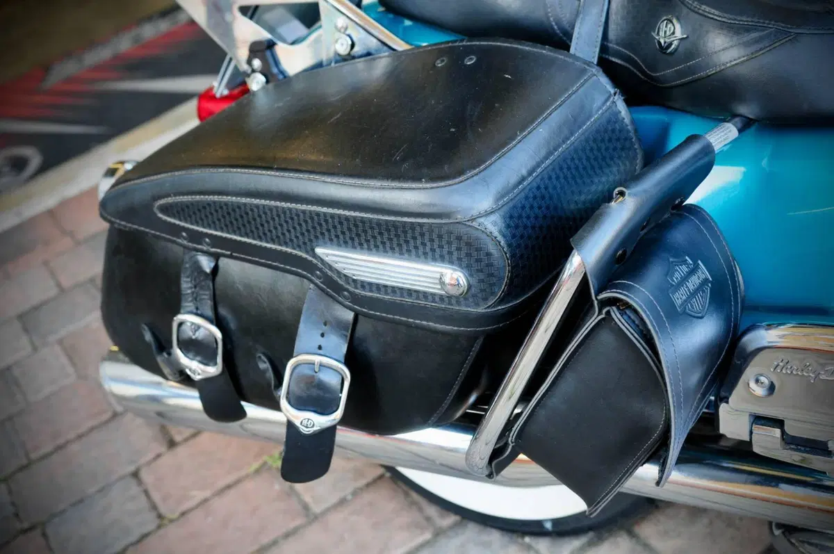 Harley-Davidson 1584 Road King Classic (2007 - 10) - FLHRC (12)