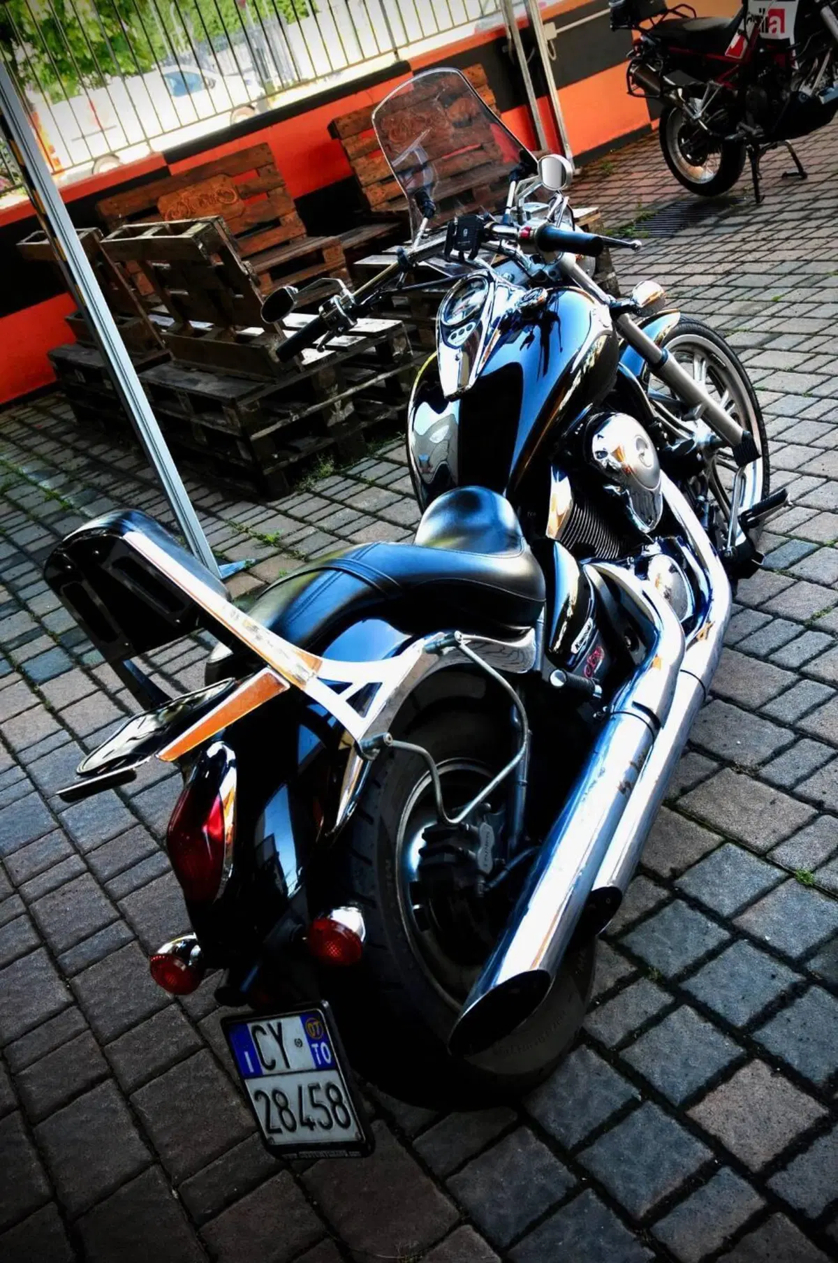 Kawasaki Vulcan VN 900 Custom (2006 - 09) (3)