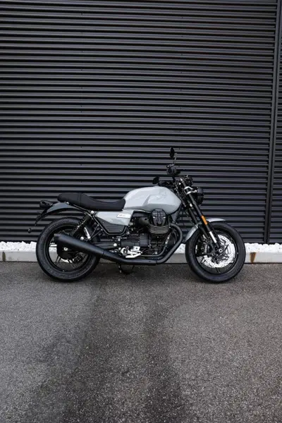 Moto Guzzi V7 Sport (2025 - 26) usata