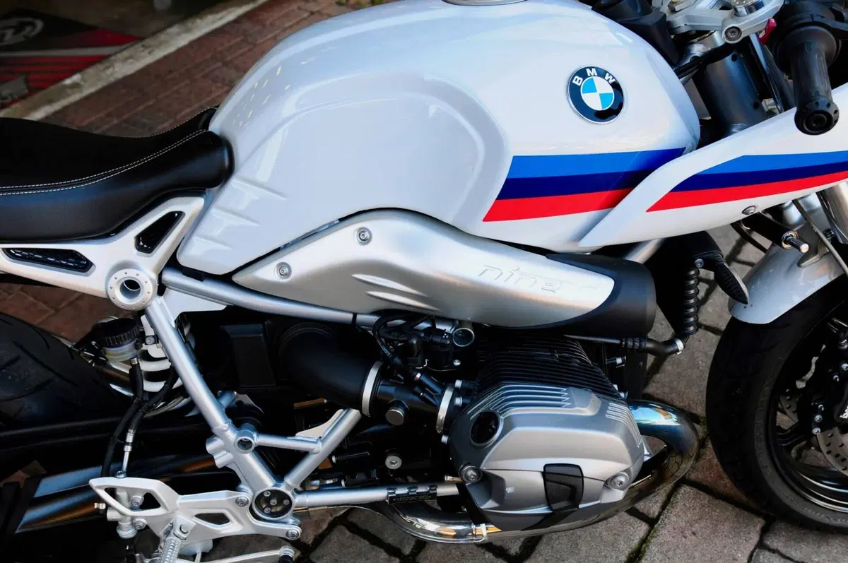 Bmw R nineT 1200 Racer (2017 - 20) (7)