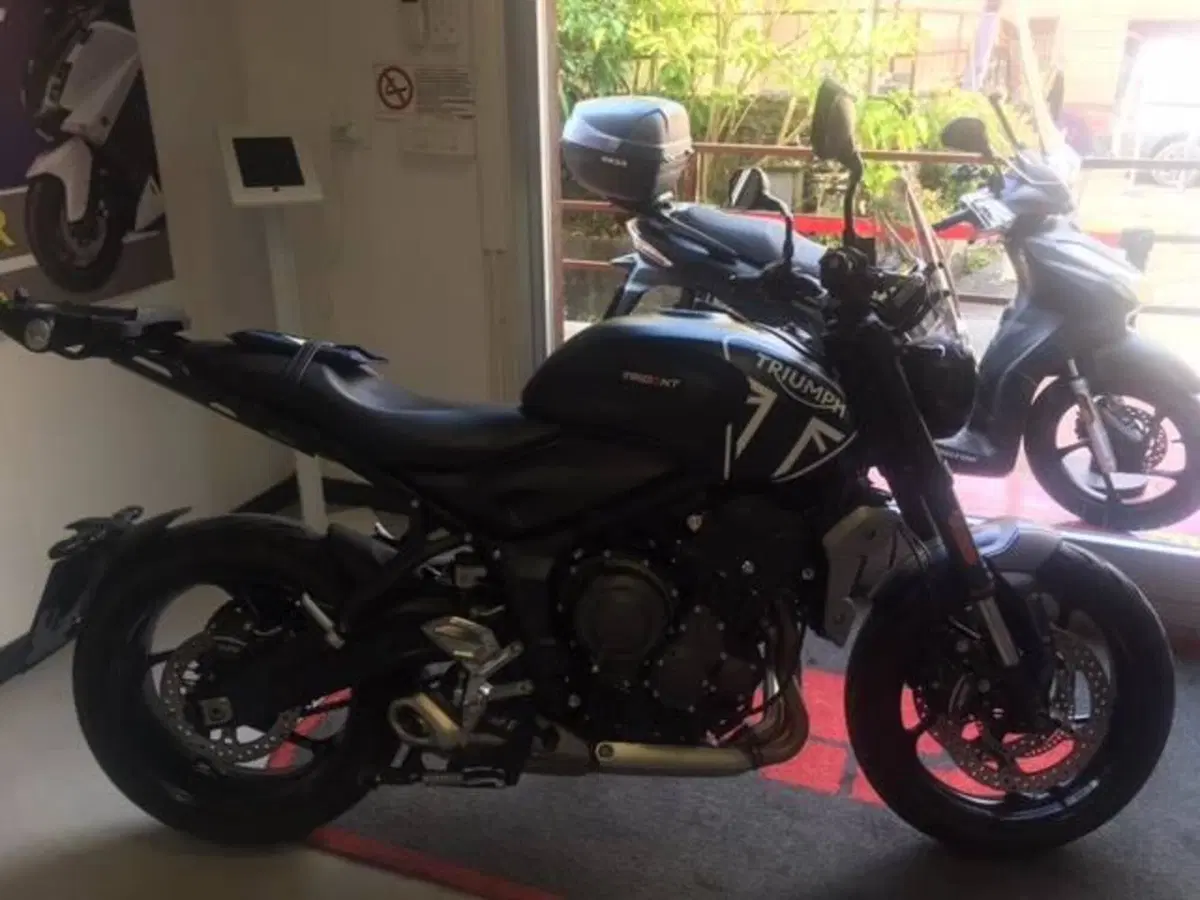 Triumph Trident 660 (2021 - 24) (2)