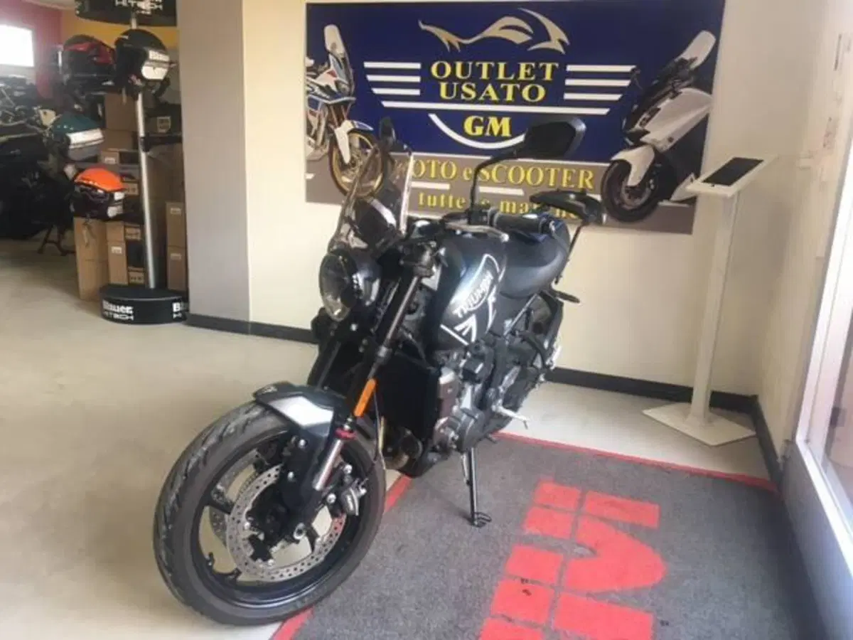 Triumph Trident 660 (2021 - 24) (3)