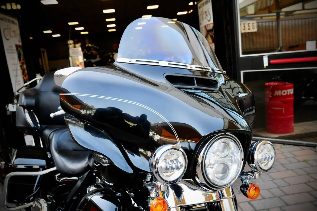 Harley-Davidson 1690 Electra Glide Ultra Limited (2014 - 15) - FLHTK (6)