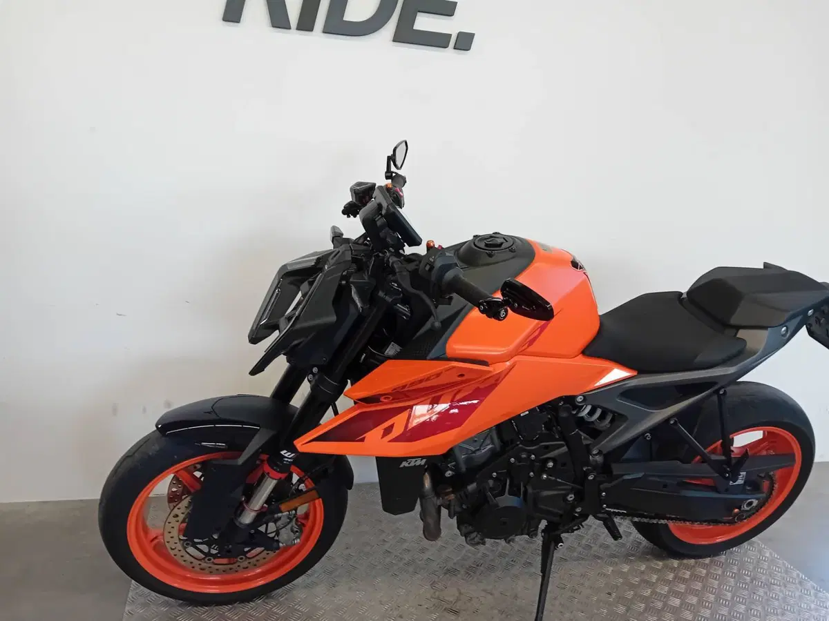 KTM 990 Duke (2024 - 26) (4)