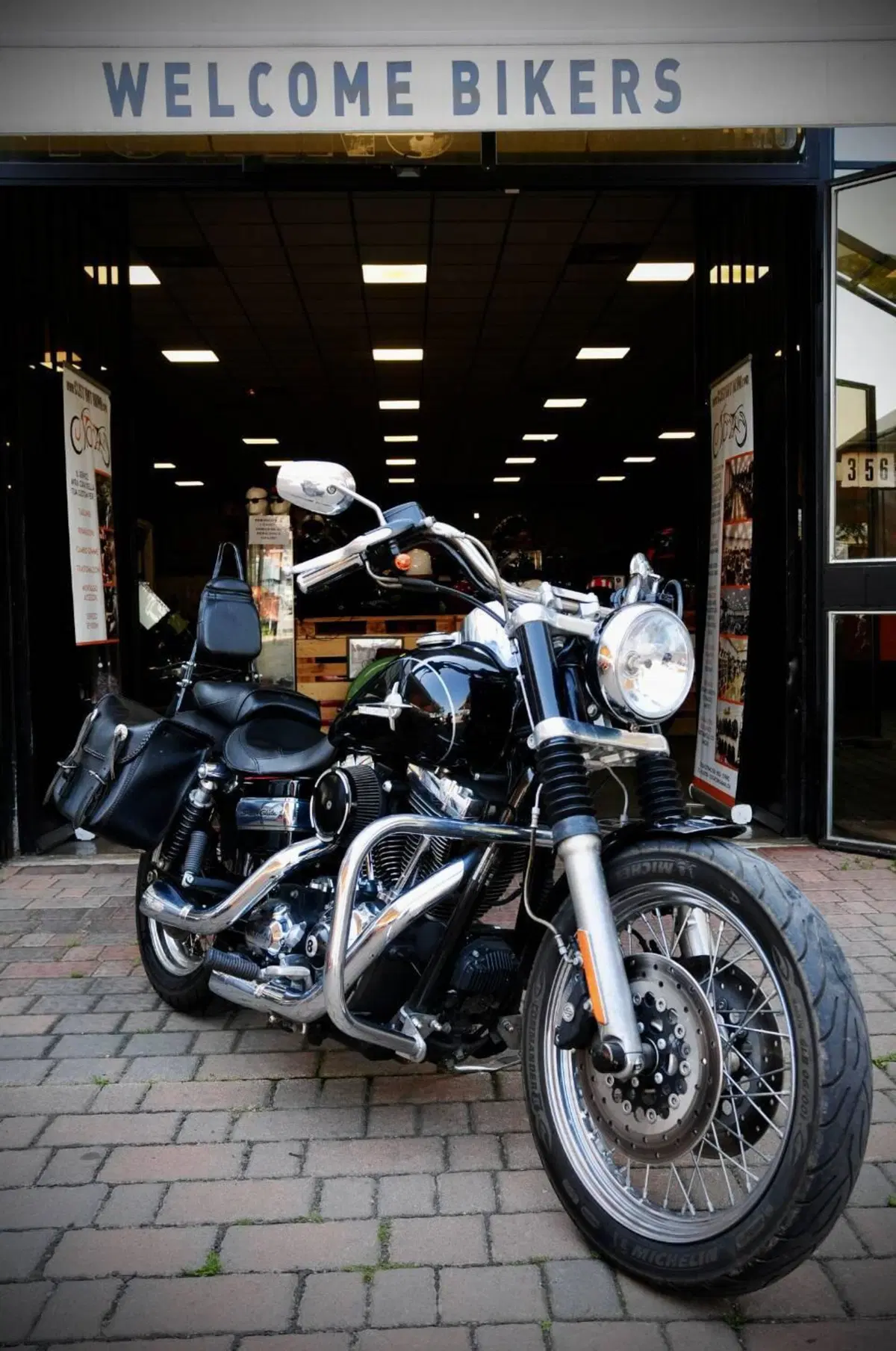 Harley-Davidson 1584 Super Glide Custom (2008 - 13) - FXDC