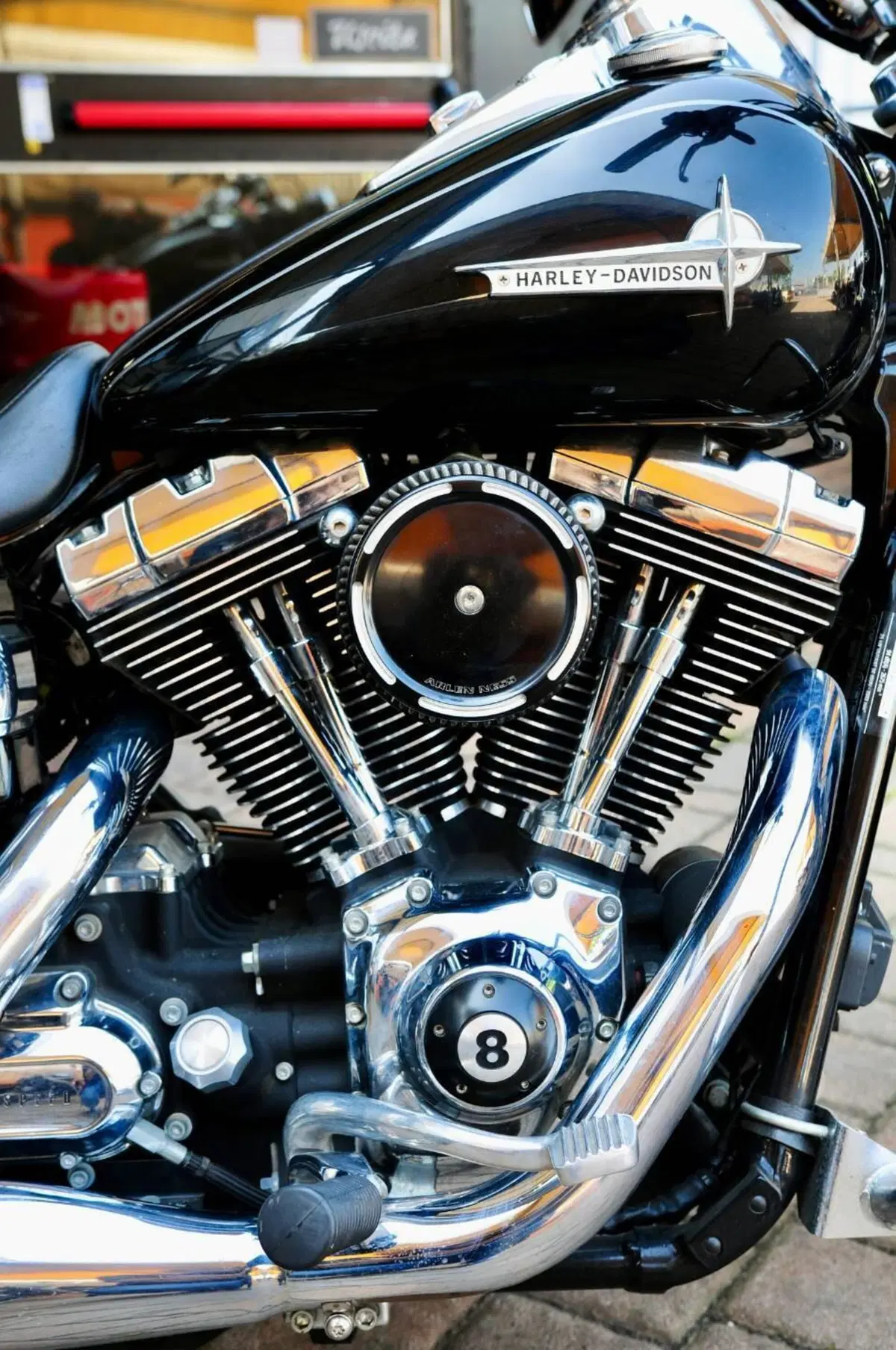 Harley-Davidson 1584 Super Glide Custom (2008 - 13) - FXDC (8)