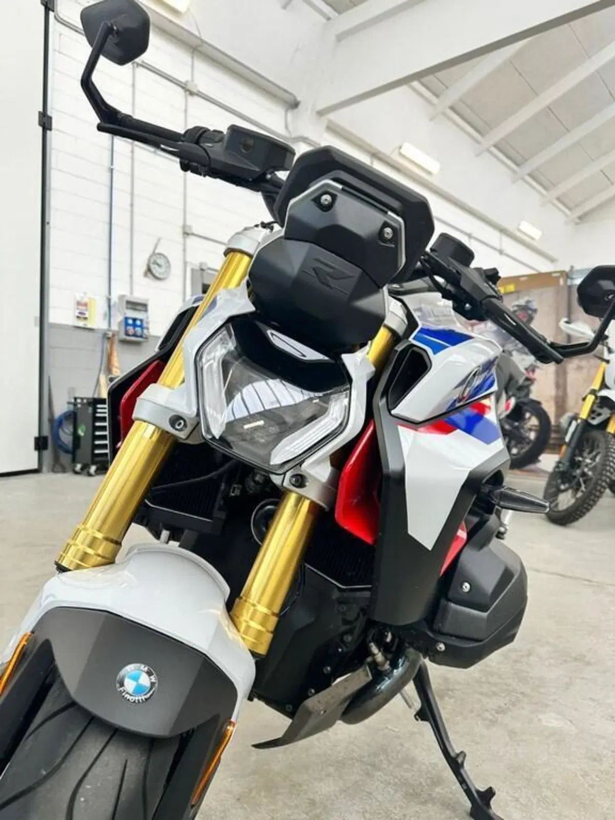 Bmw R 1300 R (2026) (4)