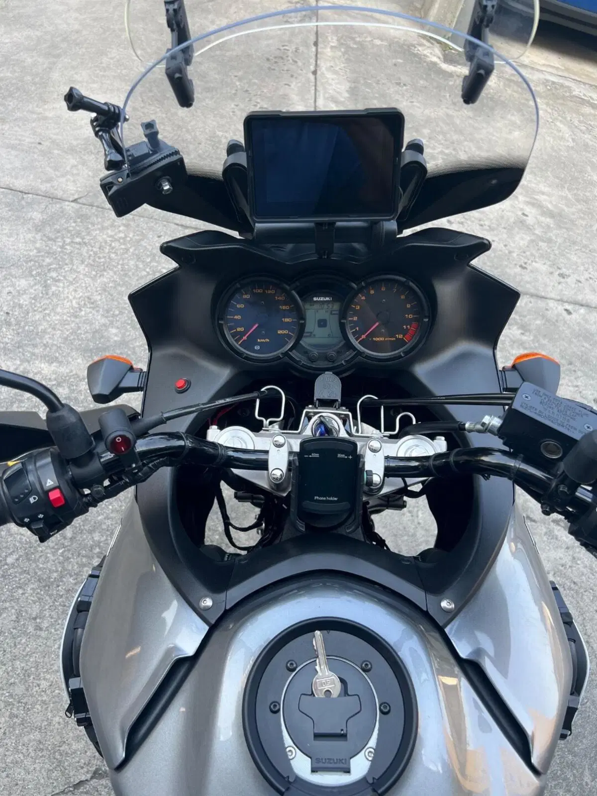 Suzuki V-Strom 650 (2008 - 11) (2)