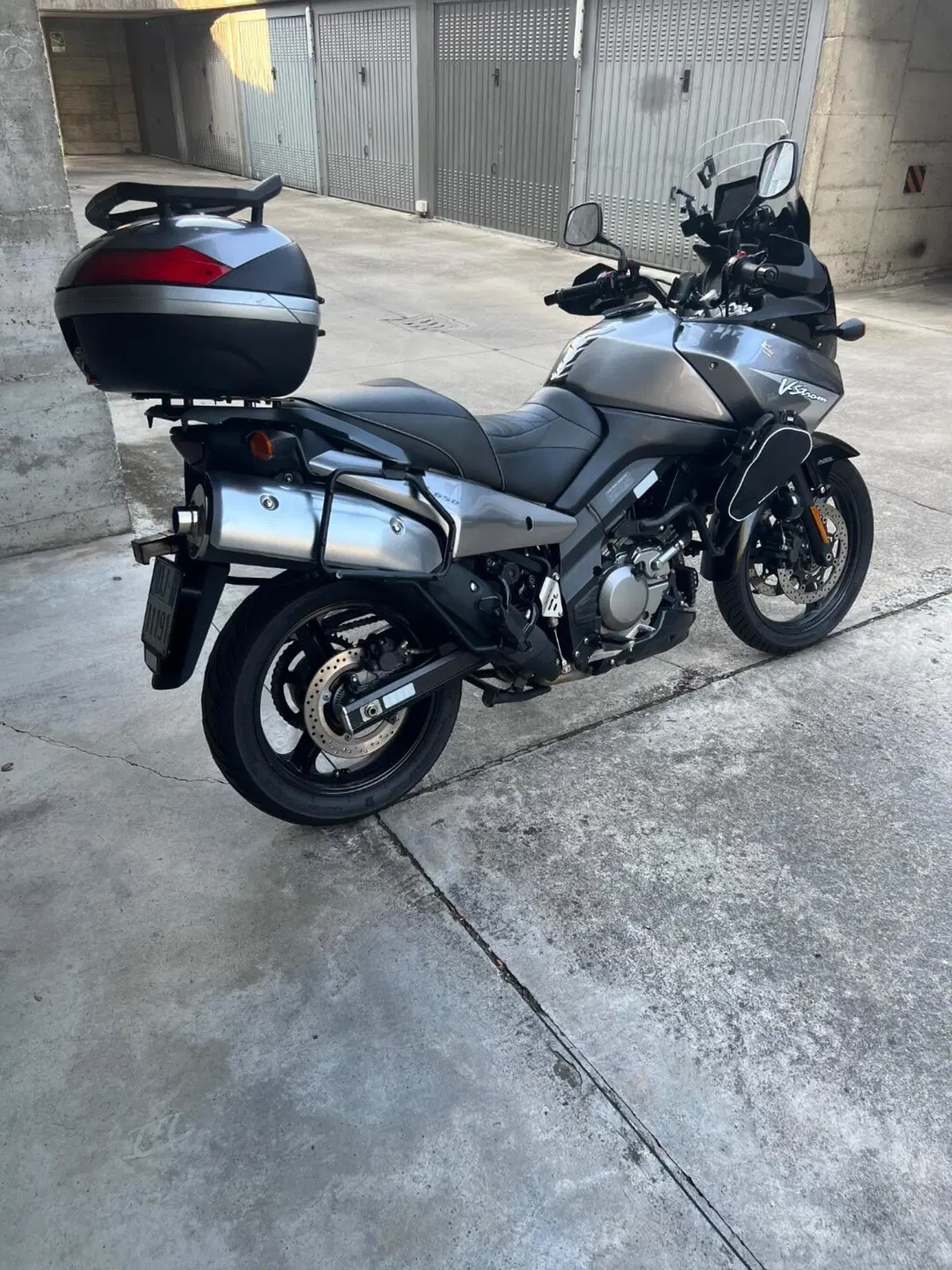 Suzuki V-Strom 650 (2008 - 11) (4)
