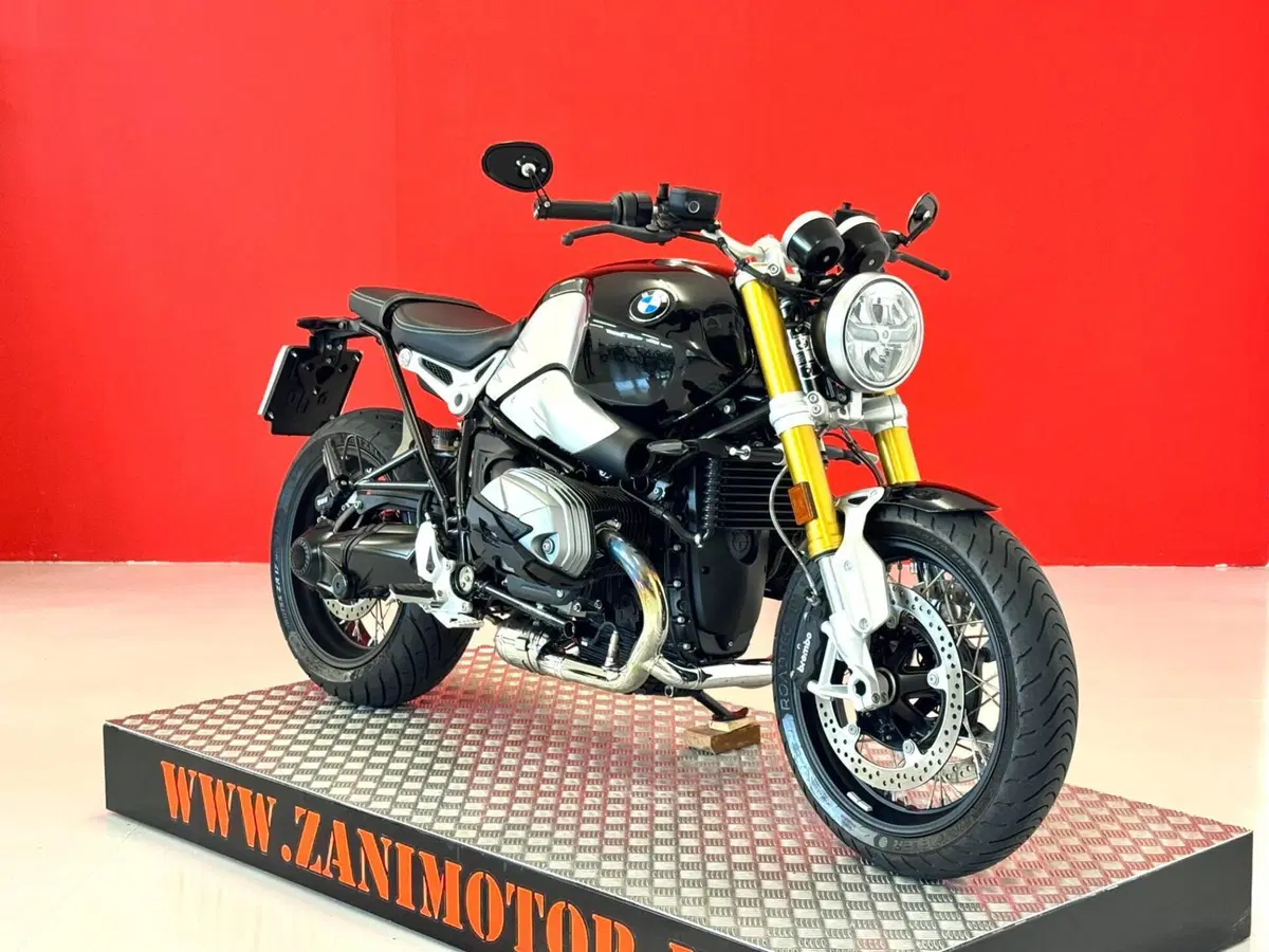 Bmw R nineT (2021 - 24) (2)