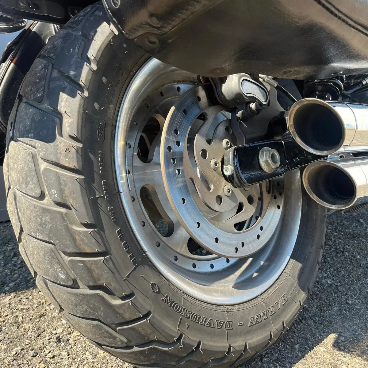 Harley-Davidson 1584 Fat Bob (2007 - 13) - FXDF (15)
