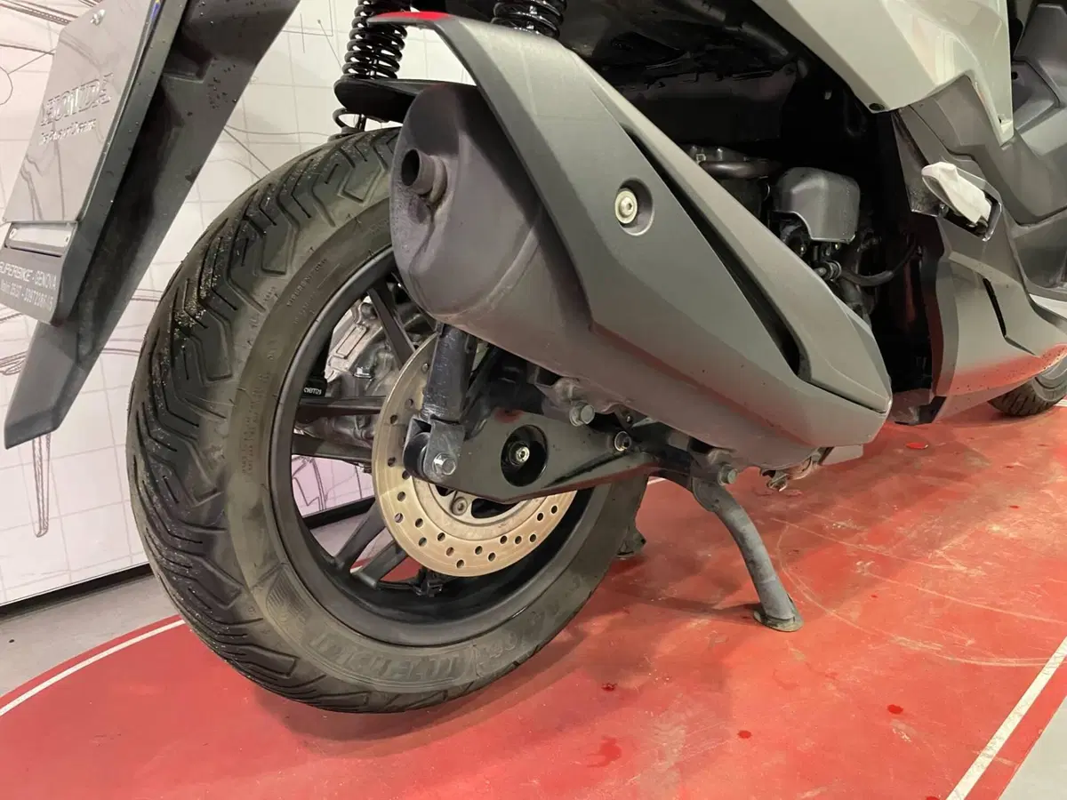 Honda Forza 350 (2022 - 24) (4)