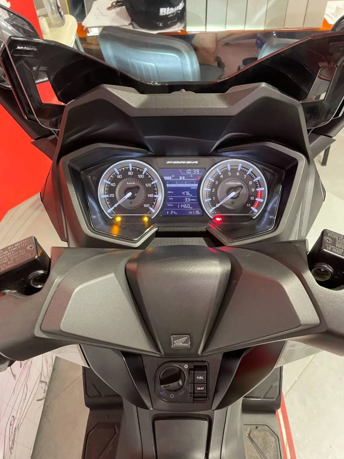 Honda Forza 350 (2022 - 24) (14)